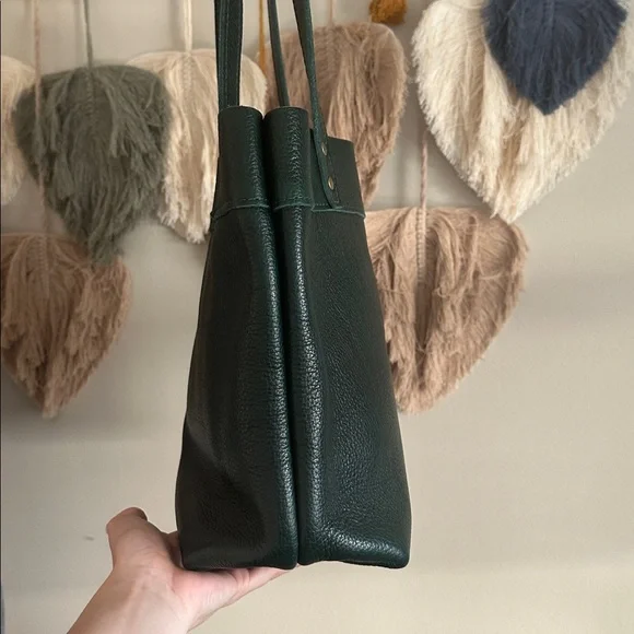Portland Leather Goods Montana Tote in Forest Green - Picture 6 of 8